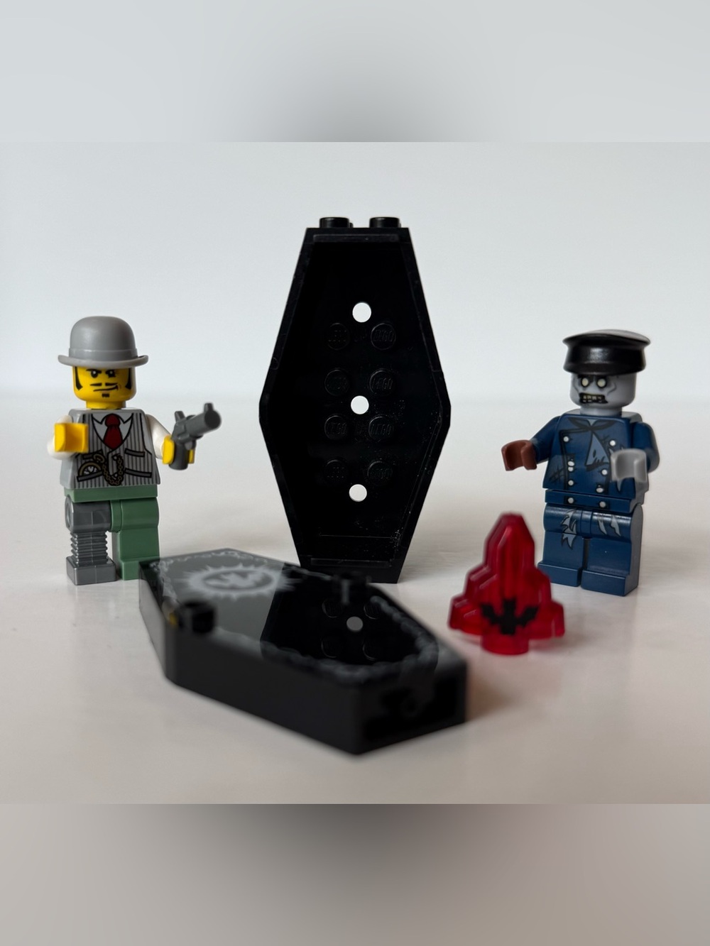 Lego Monster Fighters 9464 The Vampyre Hearse Minifigures Lot Of 2